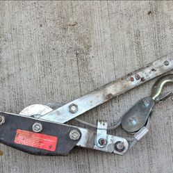 Ratcheting cable for pulling $20. Pick-up In Aurora.