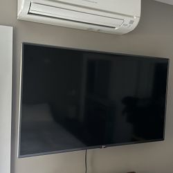 Samsung 40” UHF 4k TV