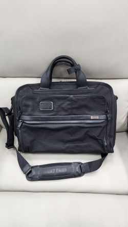 Tumi