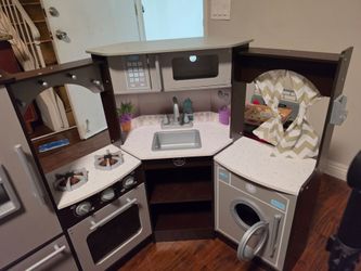 LIKE NEW KID KRAFT KIDS KITCHEN