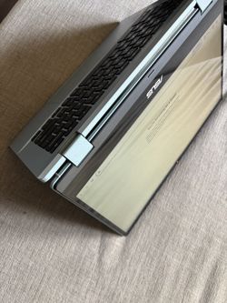 ASUS Chrome Touch-Screen Folding Laptop