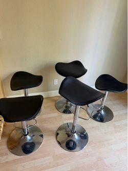 Black & steel kitchen barstools
