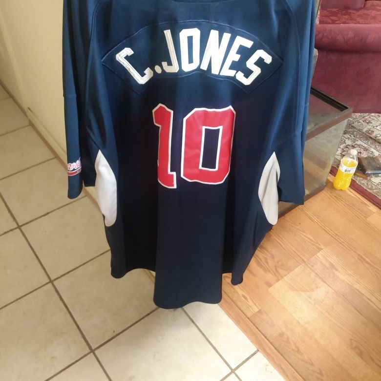 Vintage Chipper Jones Jersey for Sale in Newport News, VA - OfferUp