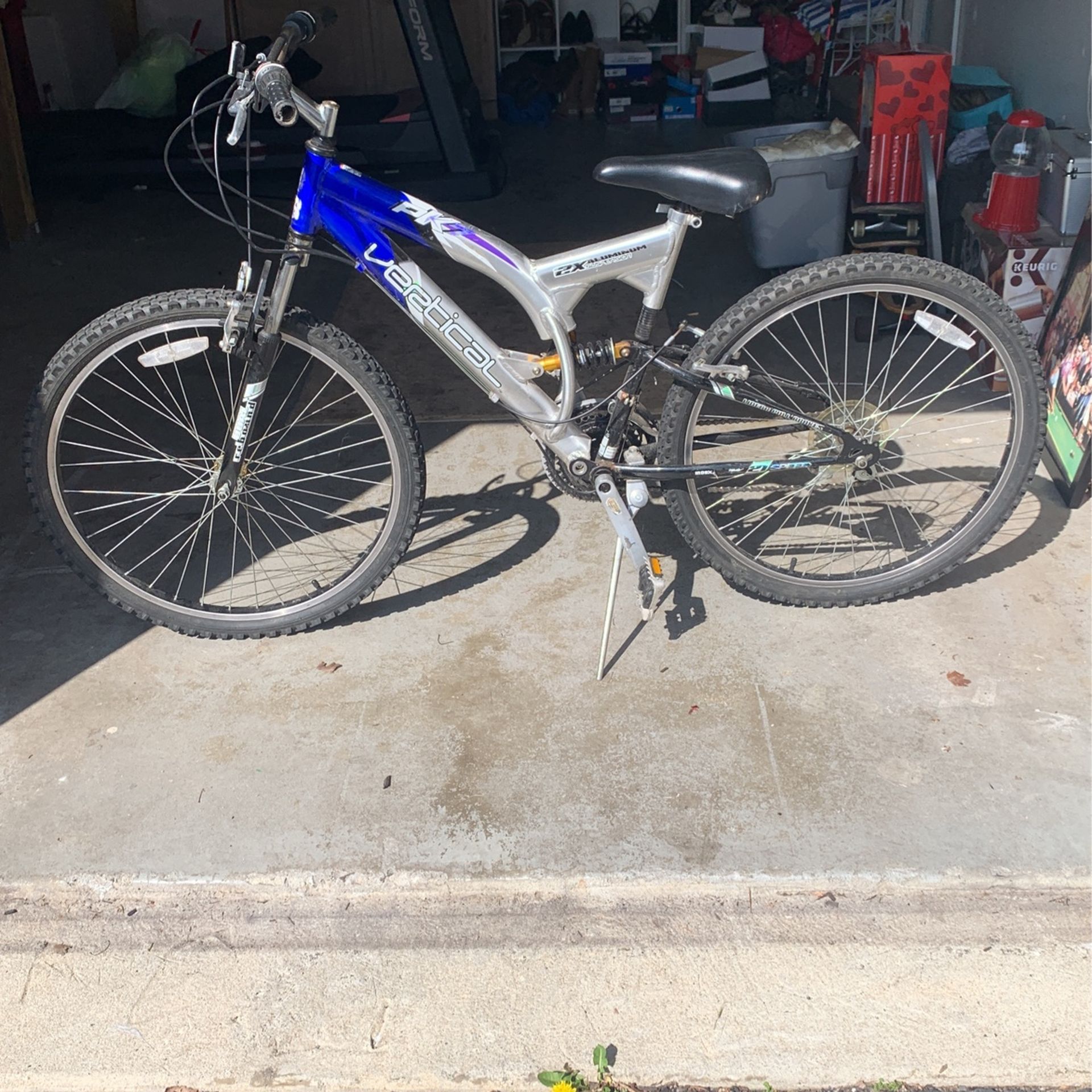 PK7 Vertical Mountain Bike for Sale in Toms River NJ OfferUp