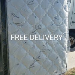 Queen Mattress And Boxspring 