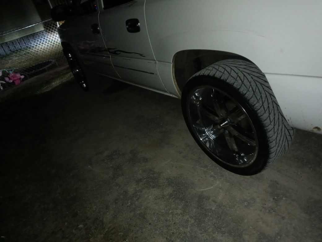24 In Rim For Sale I Am Only Asking 700
