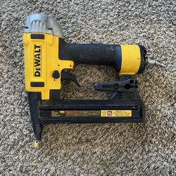 Dewalt Finish Nailer 