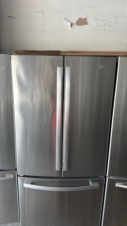 GE French door refrigerator 33 wide