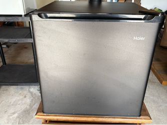 Haier Mini Fridge