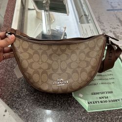 Coach Pace Shoulder Bag Signature Canvas 