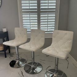 Small kitchen chairs 