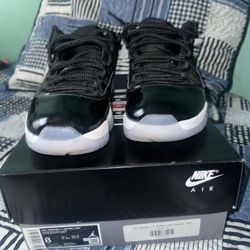 Jordan 11 Space Jam low