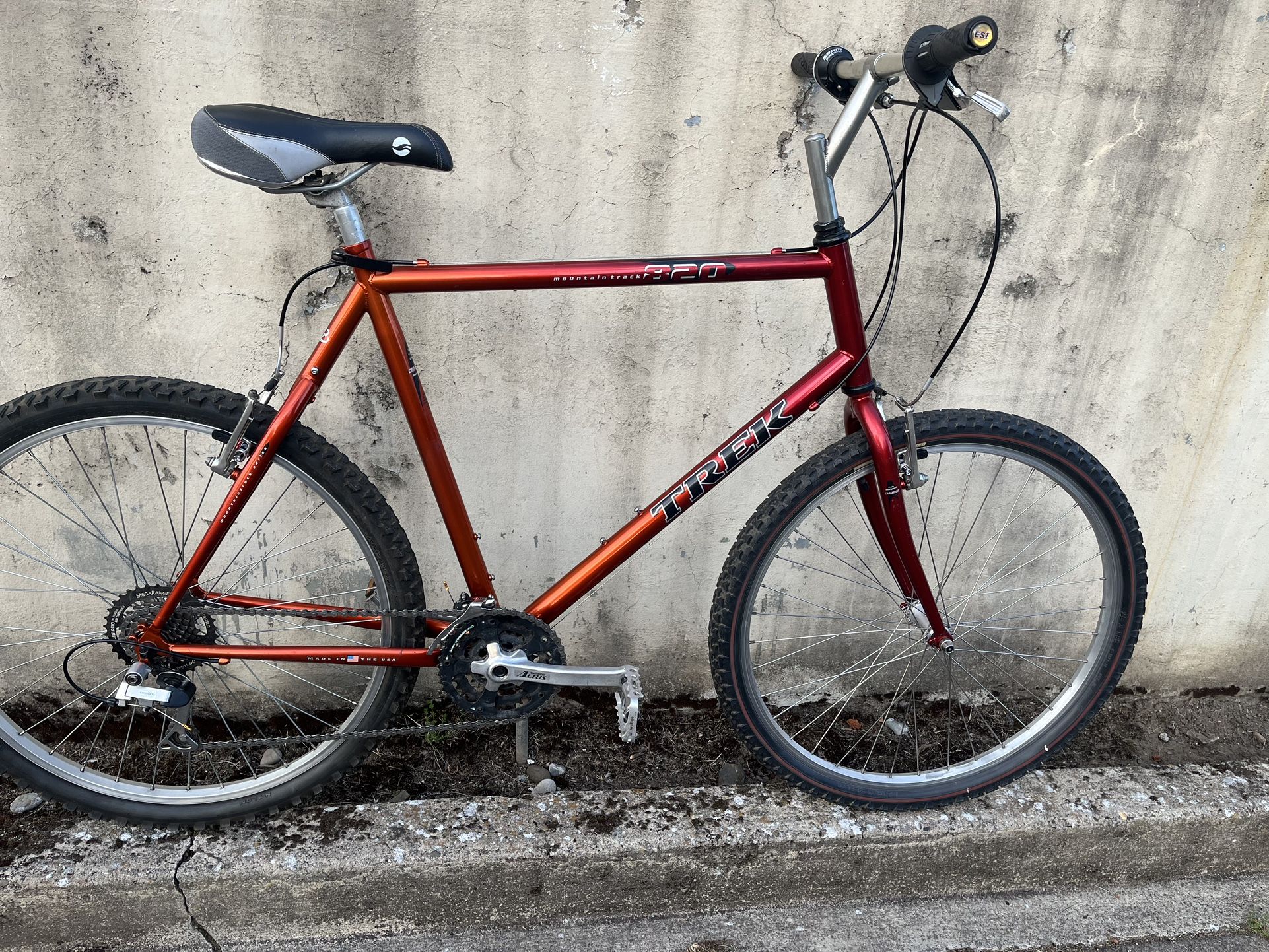 Trek 820