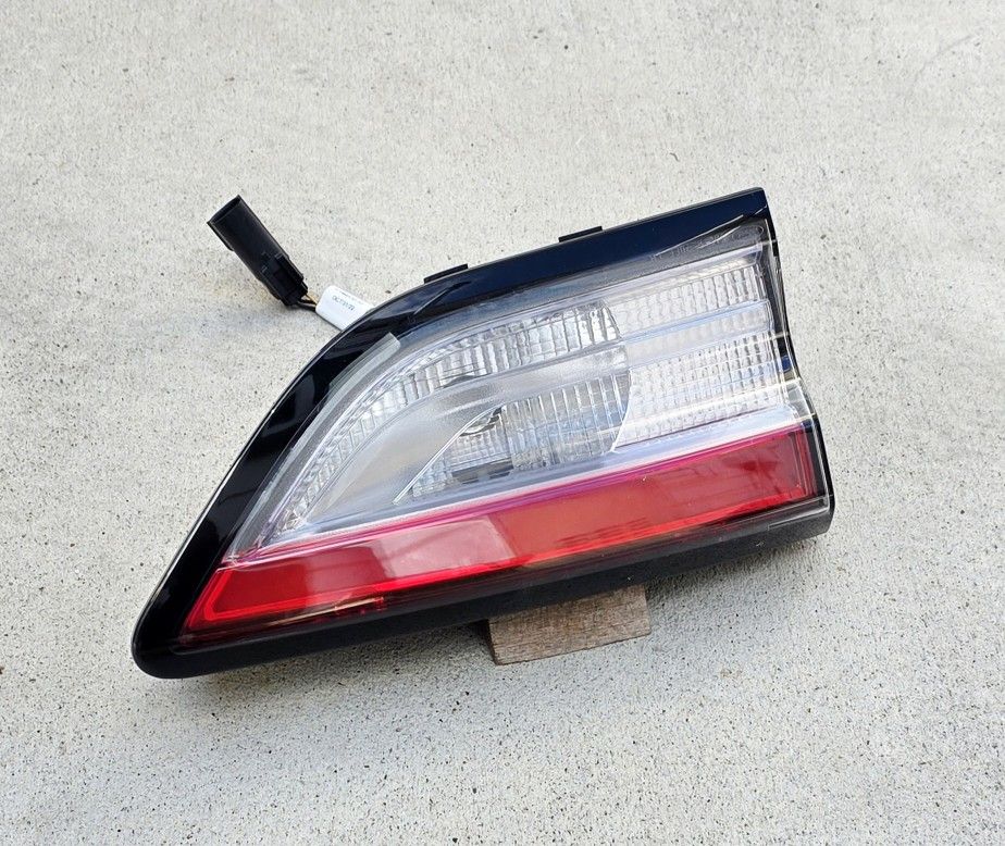 2020-2021-2022 FORD ESCAPE ✅️✅️👌💯[OEM] LH DRIVER SIDE INNER TAILLIGHT 