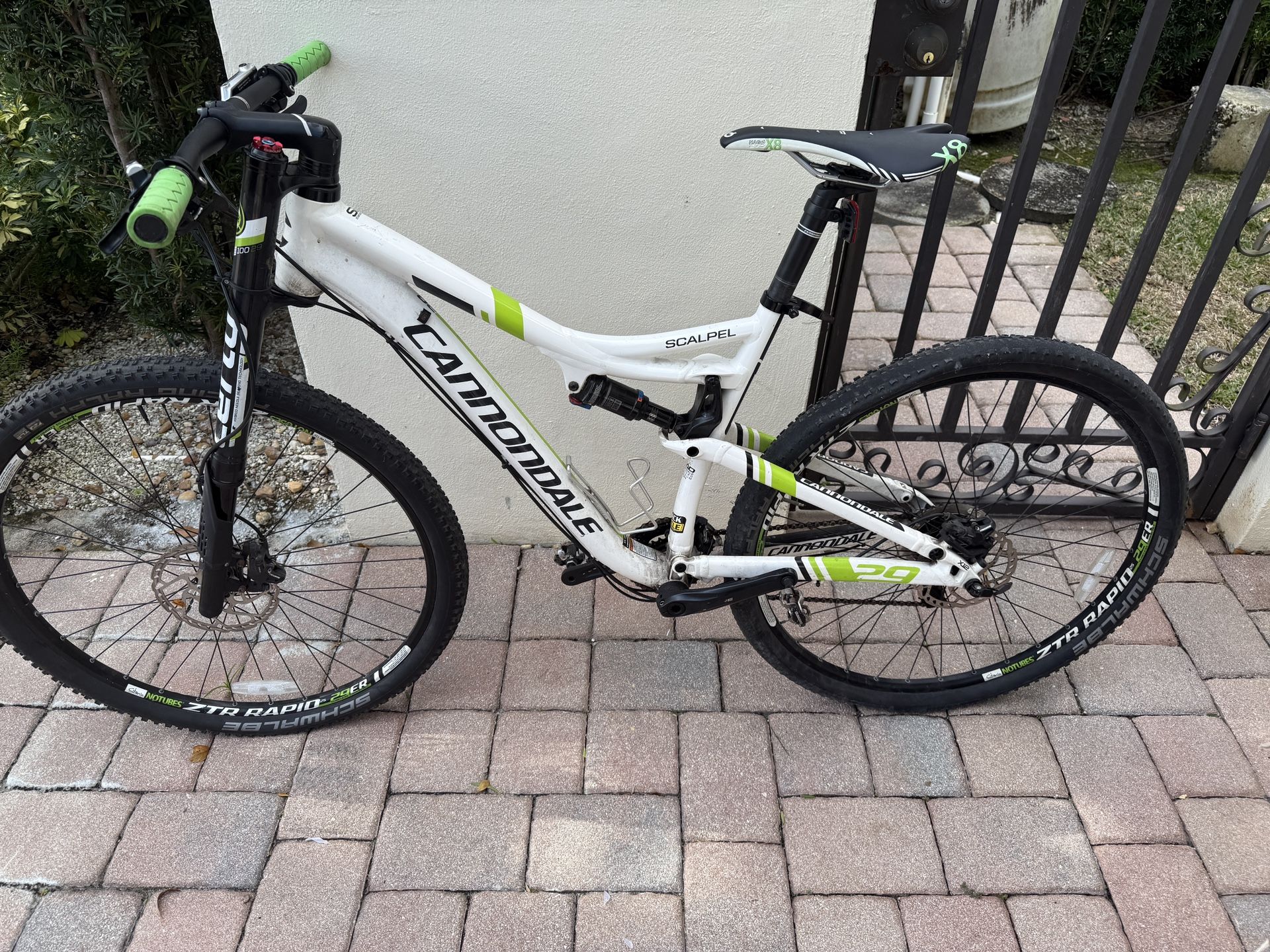 2015 LARGE FRAME CANNONDALE SCALPEL LEFTY ALUMINUM MOUNTAIN BIKE