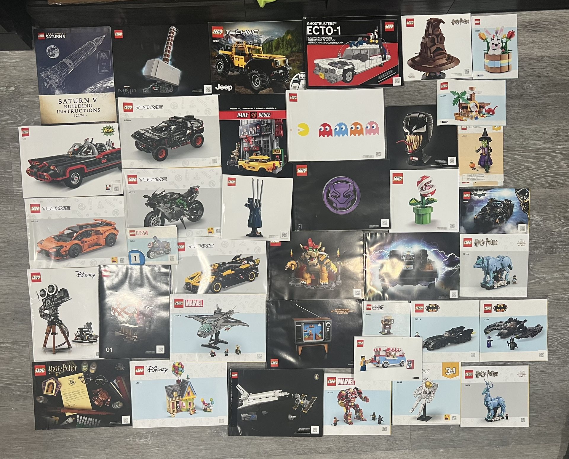 Lot of Lego Instruction Books: Marvel, Batman, Technic, Harry Potter, Disney, Ghostbusters, and More