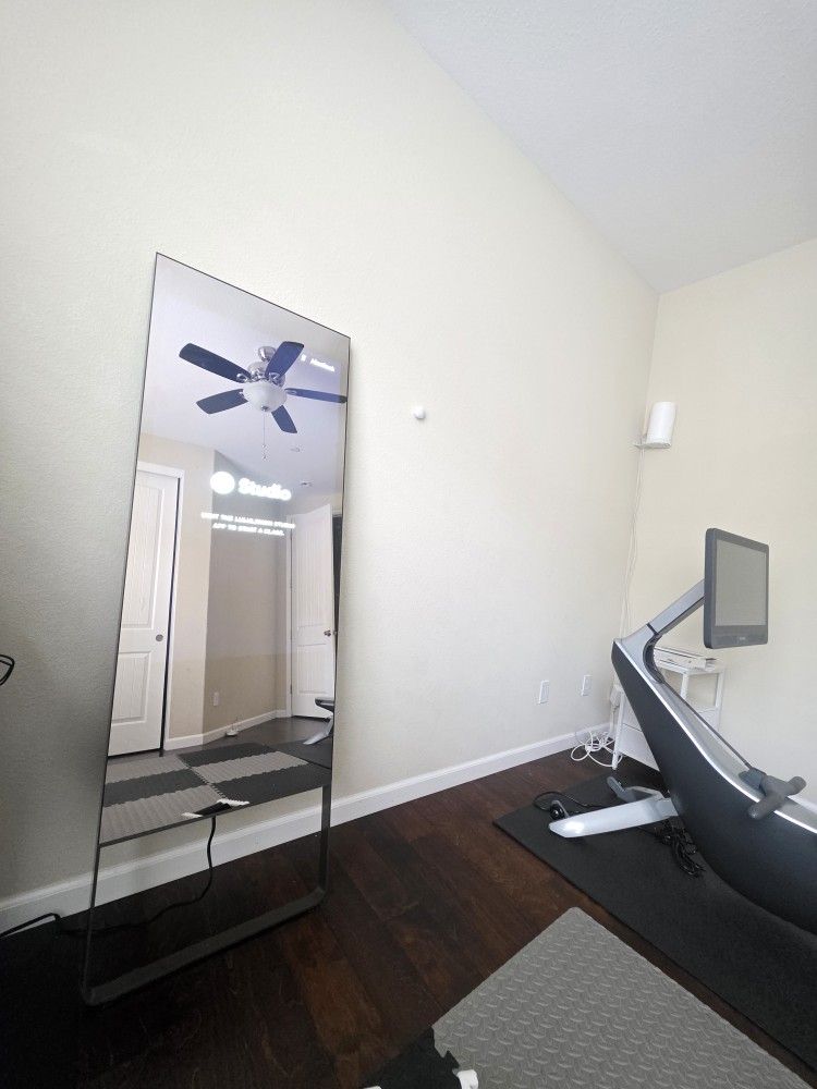 Lululemon Studio Mirror (Formerly MIRROR) – Premium Smart Fitness Display