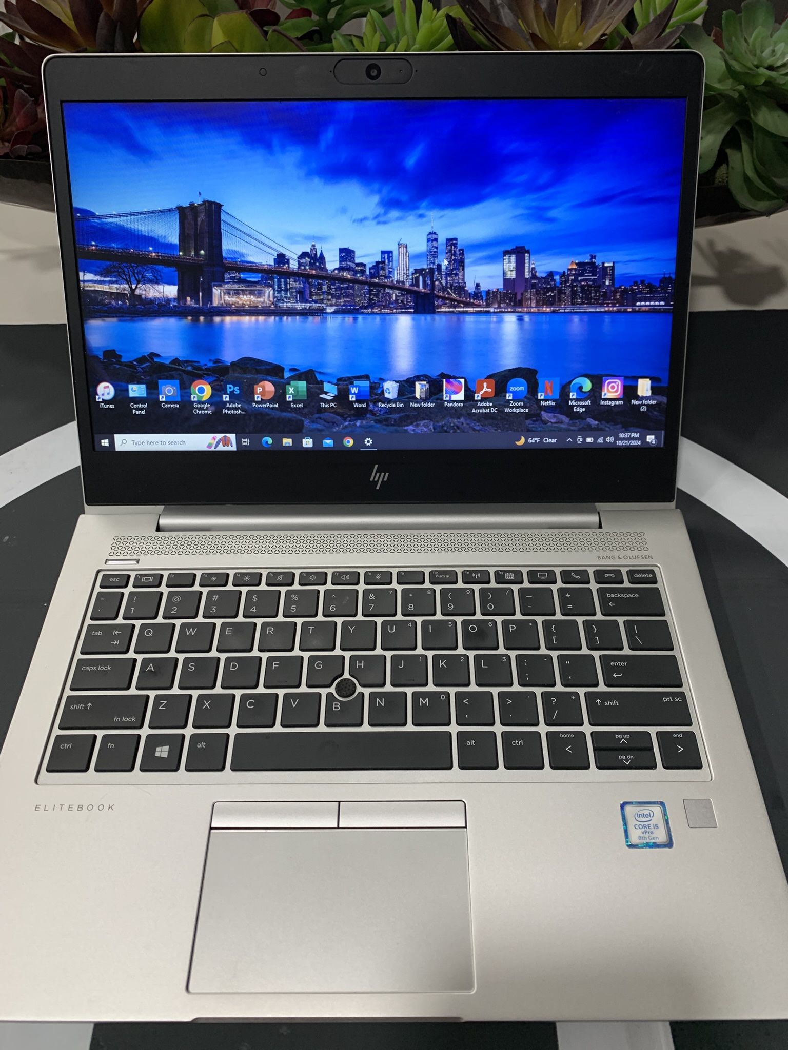 i5…i5…i5… HP ÉLITEBOOK model # 850-G6 …8 GENERATION comes with BANG & OLUFSEN SOUND VERY CLEAR 128 GB SOLID STATE HARD DRIVE …( capacity ) 8.0 GB
