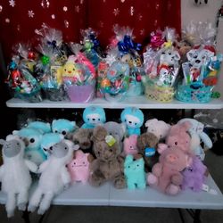 🐣🌸 EASTER MAGIC IS HERE WITH FUN-FILLED BASKETS! 🌸🐣