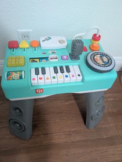 Toddler DJ table