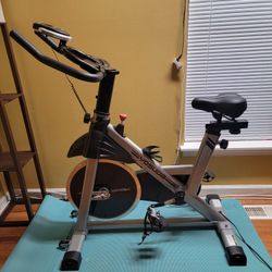 USED- Yosuda Indoor Cycling Bike