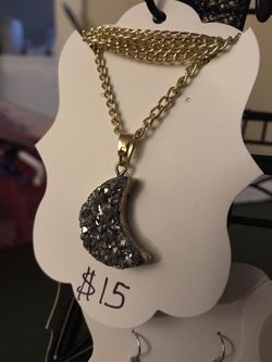 *Handmade* Obsidian Crescent Moon Necklace