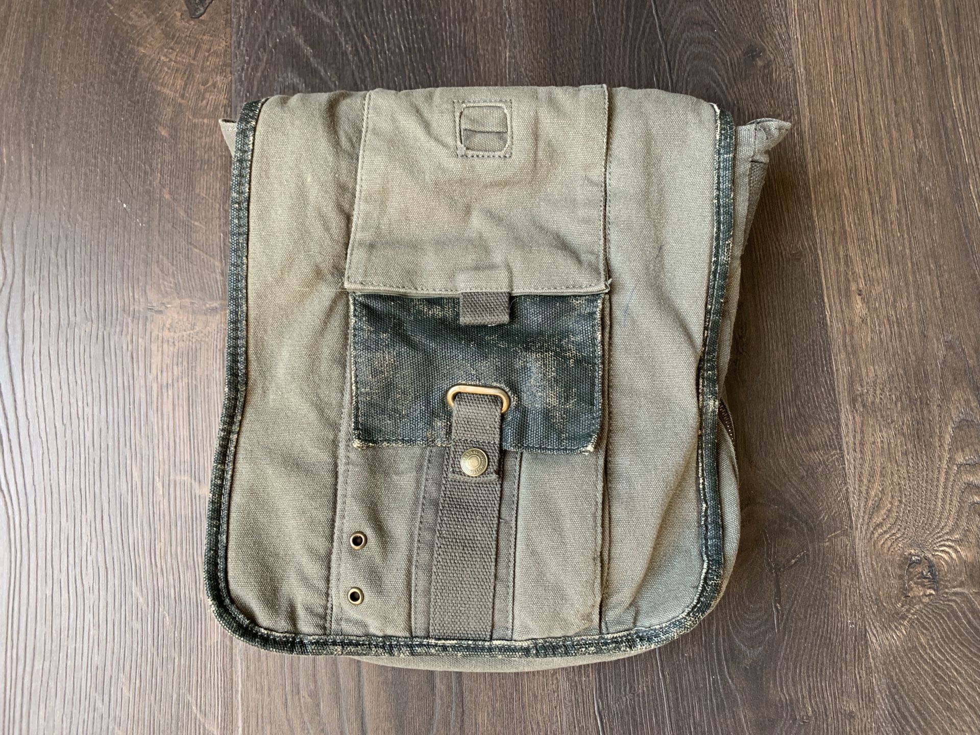 Messenger bag