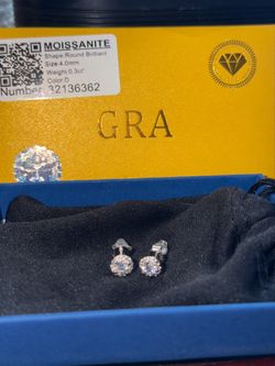 Luxury Halo Moissanite Earrings