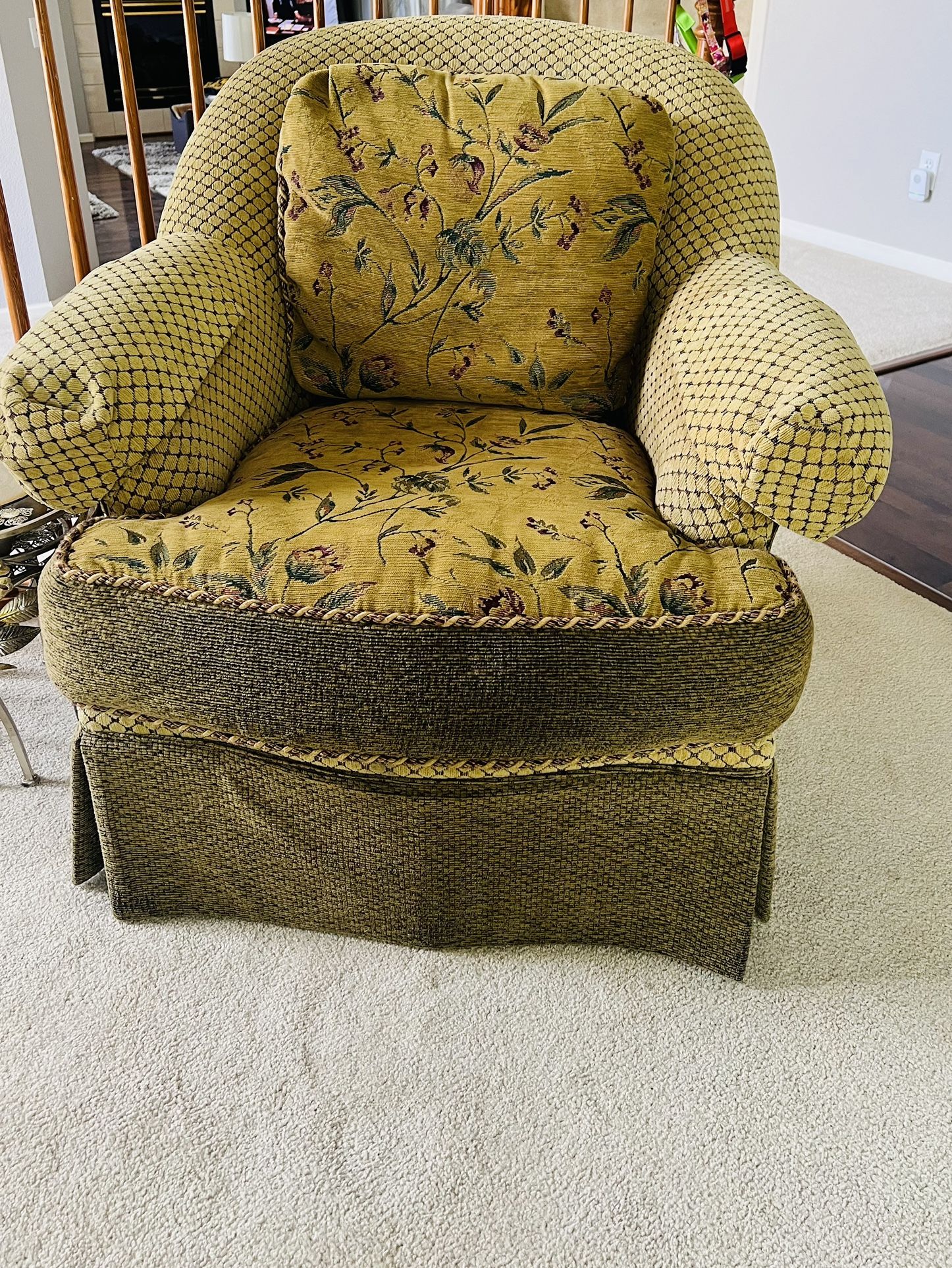 White Rocking Chair—-set Of Matching Chairs With matching Ottoman