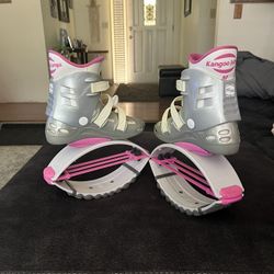 Women’s 7 1/2 Kangaroo Jumping Boots