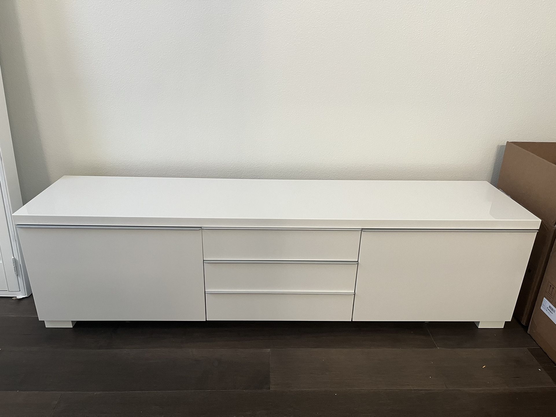 Ikea Besta Burs TV Stand