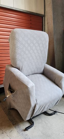 Lift Assist Recliner Chair FREE DELIVERY