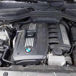 2009 BMW E60 528i N52 3.0L ENGINE MOTOR 67k MILES OEM  ( Engine Only )