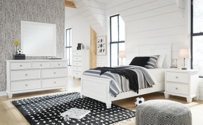Queen Bedroom Set