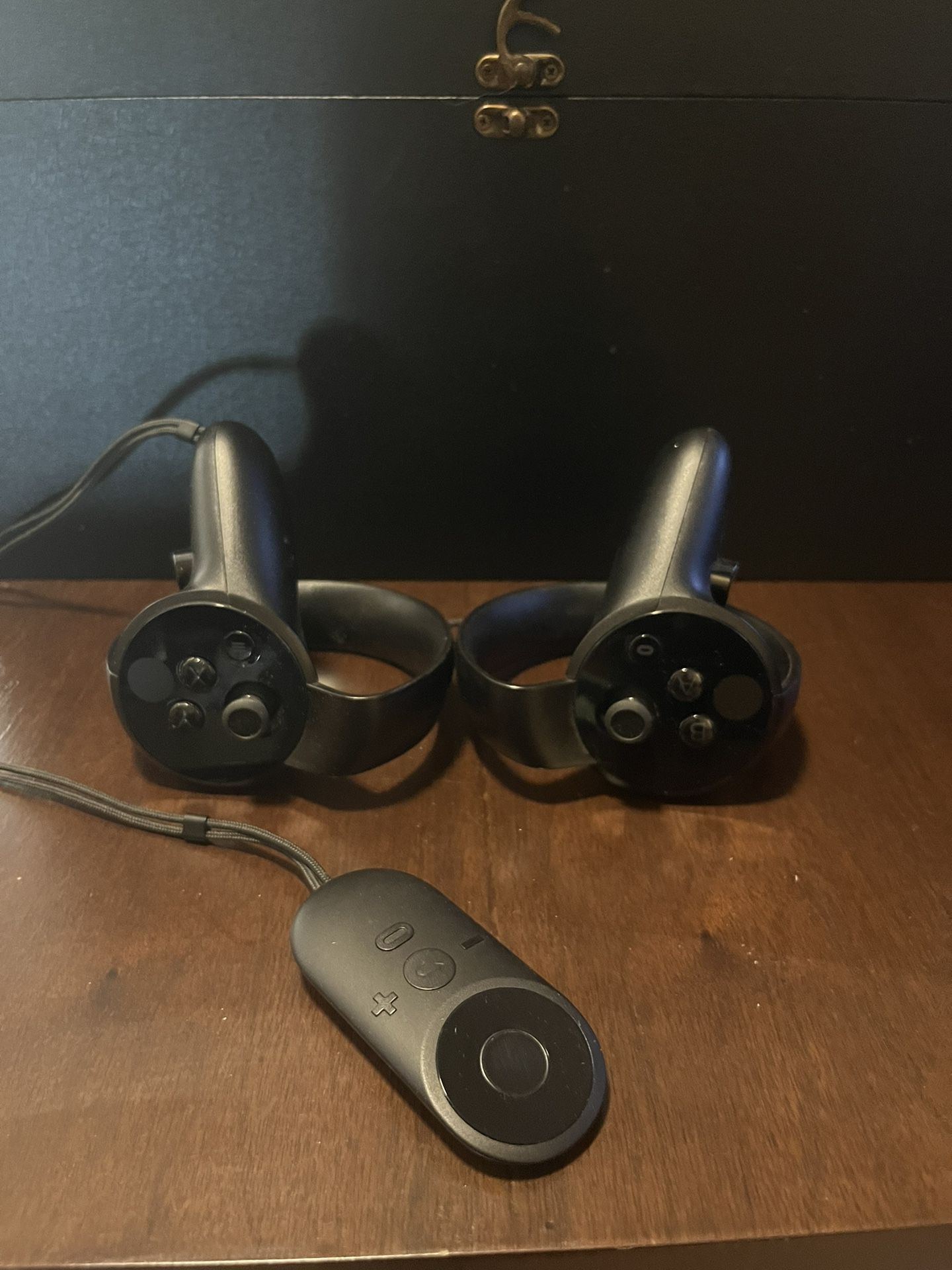 Oculus Meta Quest Touch Controllers Pair