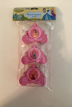 Easter 🐣 treat containers