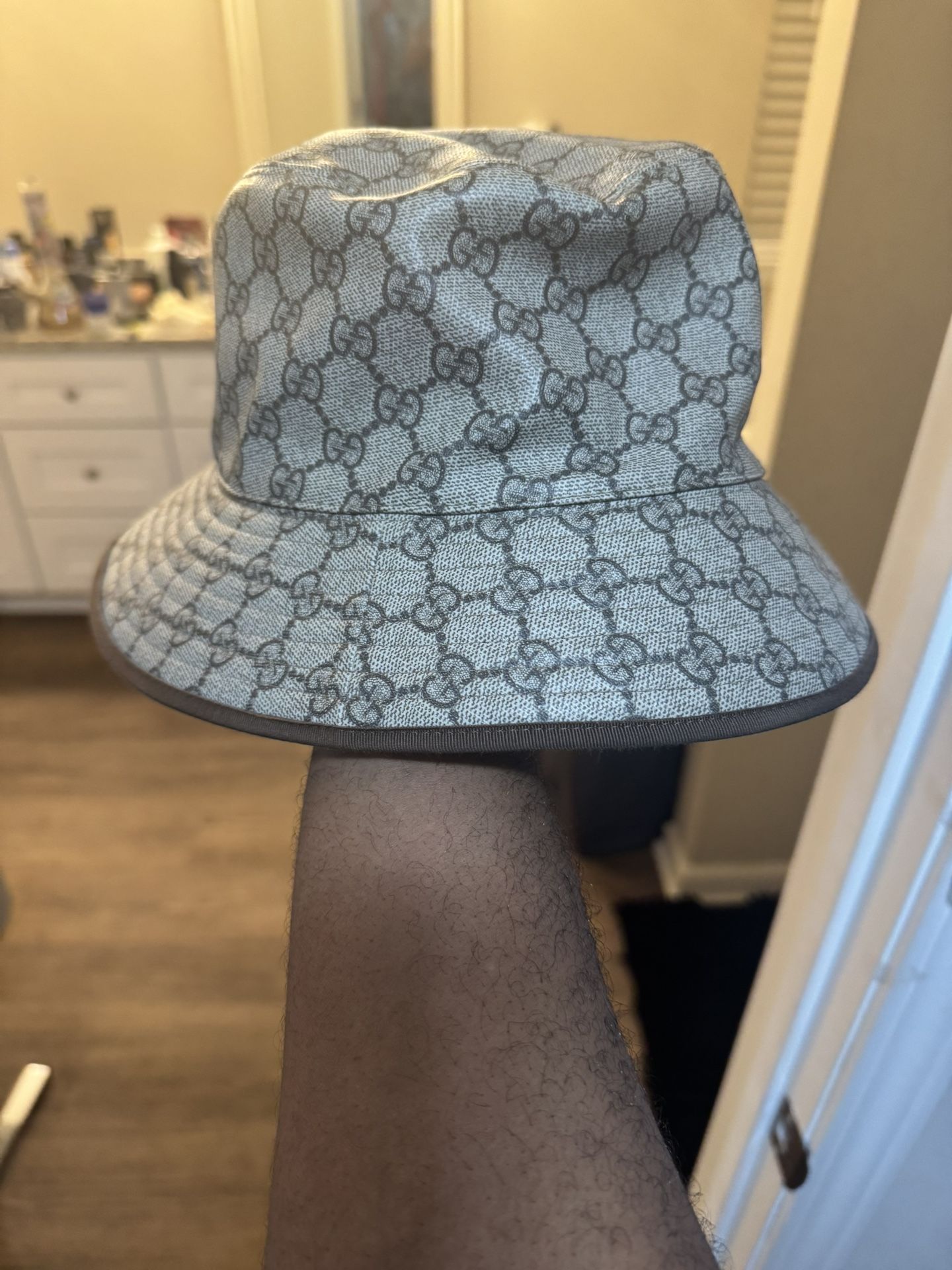 Gucci Bucket