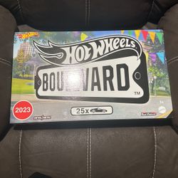 Hot wheels 2023 Boulevard Sealed Set