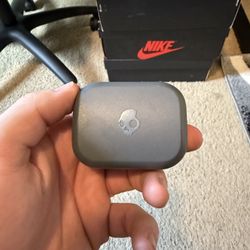 Skullcandy grind in ear headphones