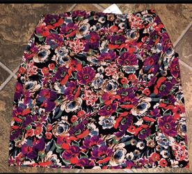 New With Tags Camaieu Azel France Boutique Morocco Women’s Size 8 Floral Print Mini Skirt Ruched Front Flap With Tags 