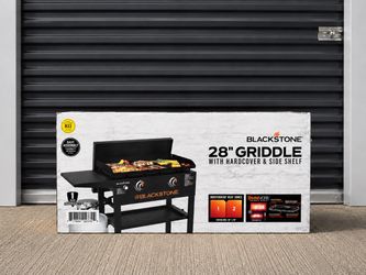 Blackstone 28" Griddle with Hardcover & Side Shelf