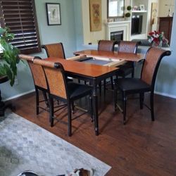 Table & 8 Chairs High Top