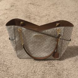 Michael Kors Vanilla Jet Travel Purse 