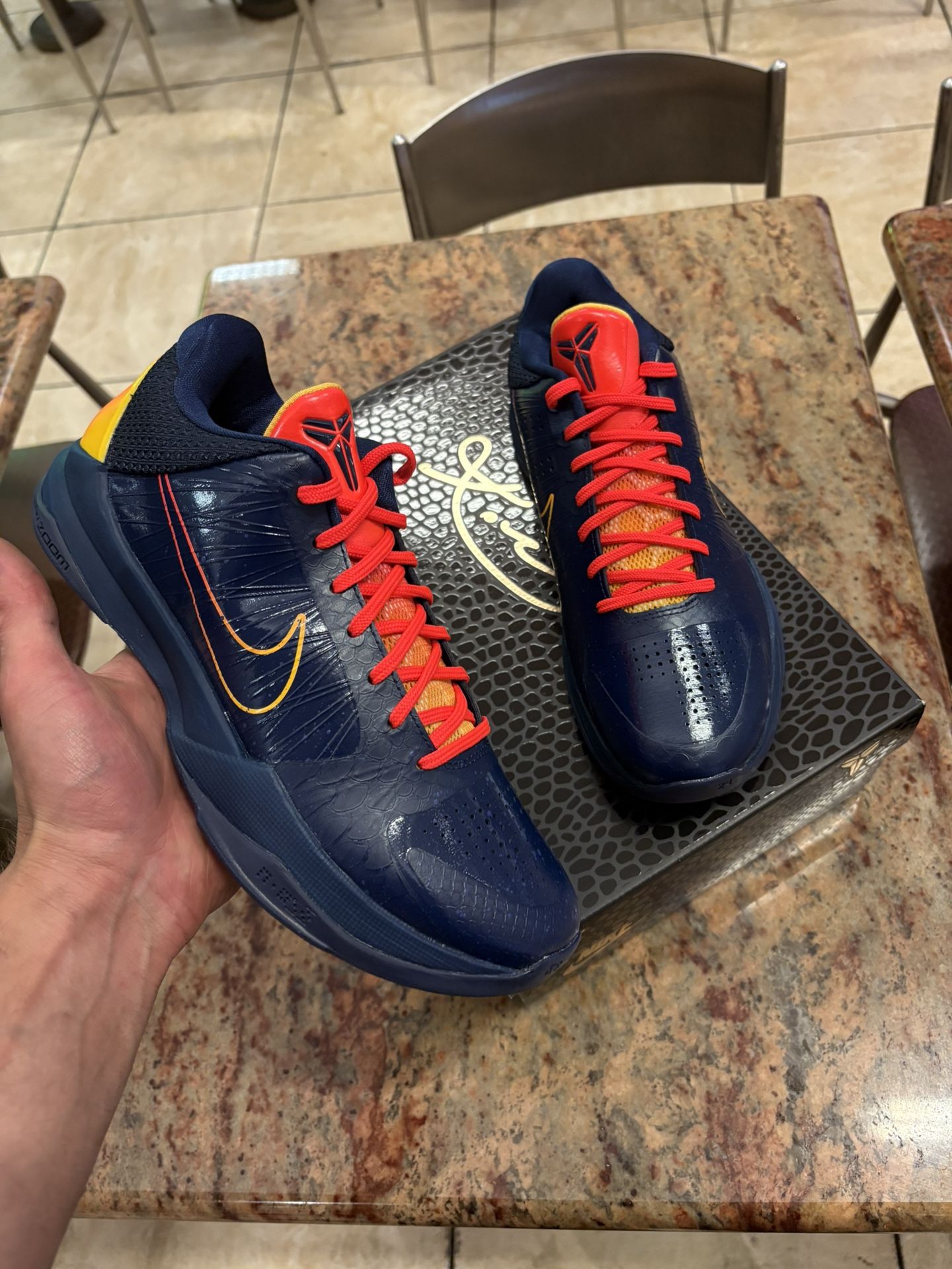 Nike Kobe V “Caitlin Clark”