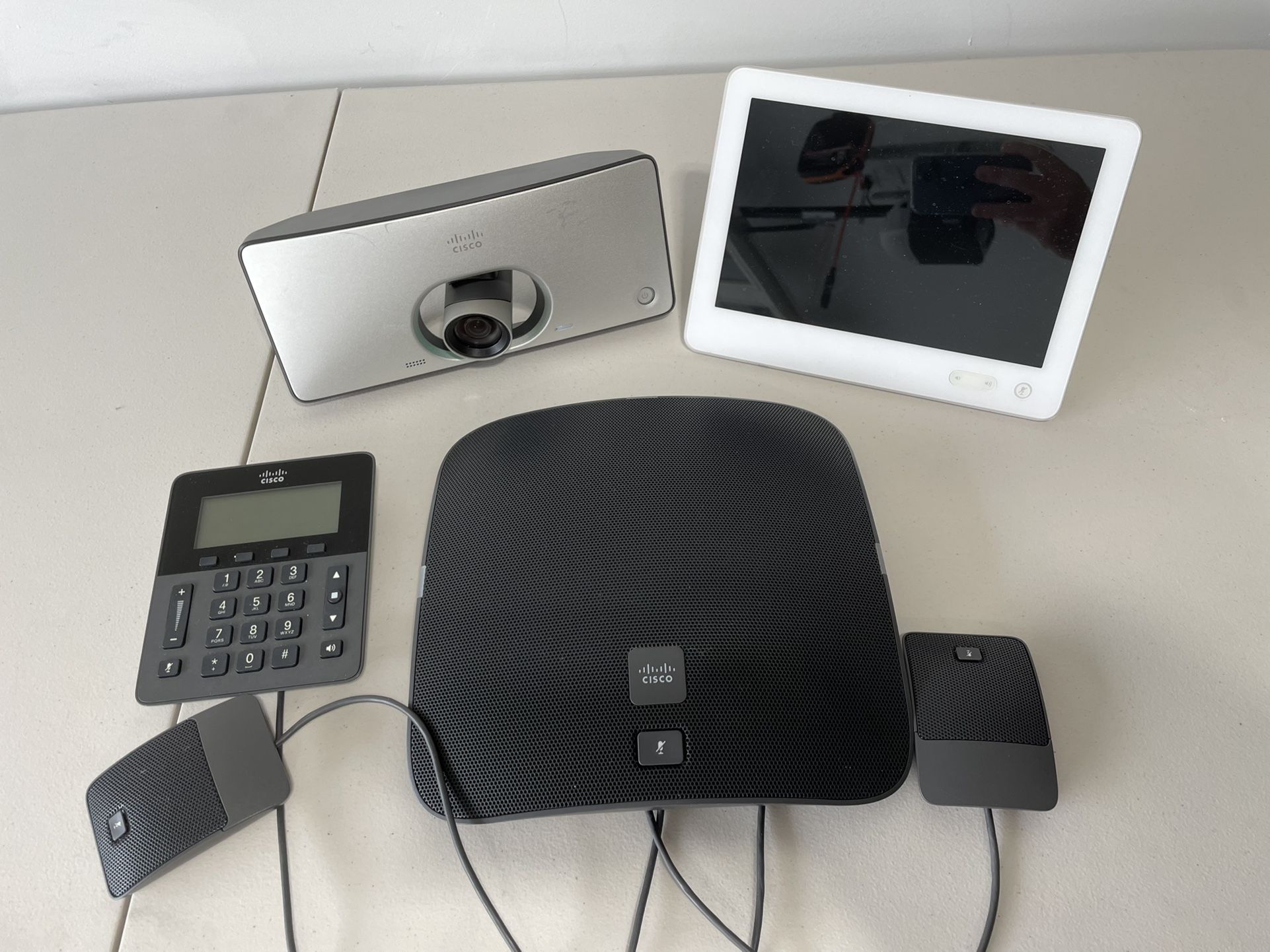 Cisco Polycom 6000 Video Conferencing System