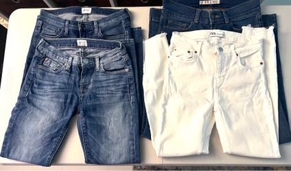 🔥🔥 Designer Jeans  Size women’s 25 🔥🔥