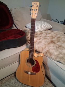 Electric Acoustic Guitar/ Case