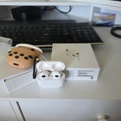 Airpods 3rd Gen Earbuds
