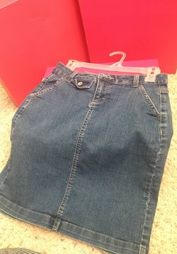 Denim skirt