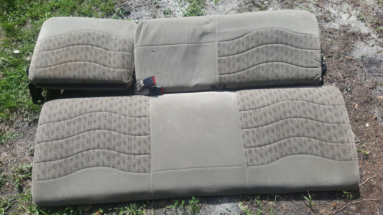 F250 back seat. My truck was a 2000 but will fit other years